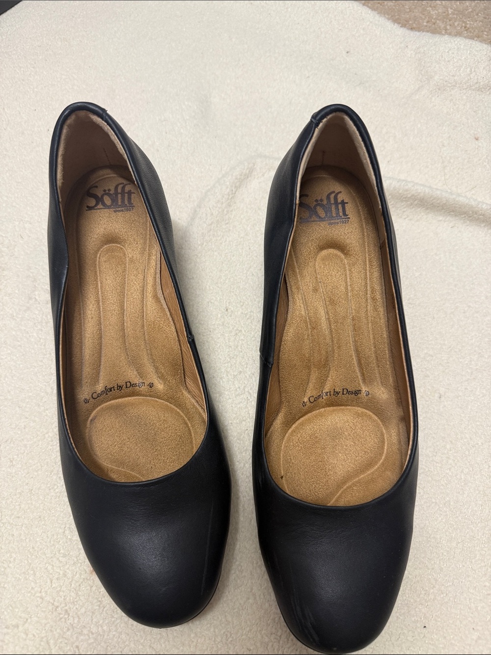 Söfft Black Women's Slip-On Comfort Flats